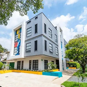 Ayenda Living Box Cali
