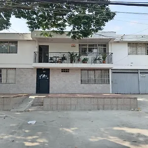Habitación en casa particular Linda Casa Vacacional Andy-santiago De, Cali
