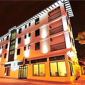 4* Hotel Aw Puerta De San Antonio